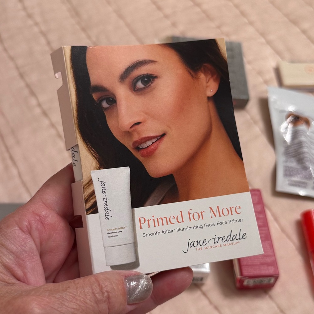 Primers and Make-up Collection - Picture 4 of 13